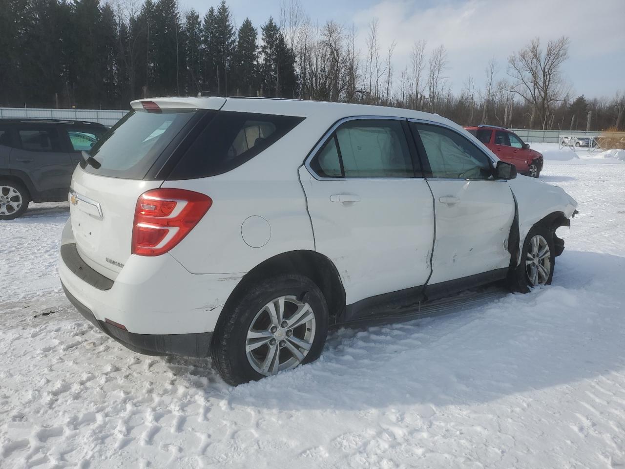2016 Chevrolet Equinox - Image 3