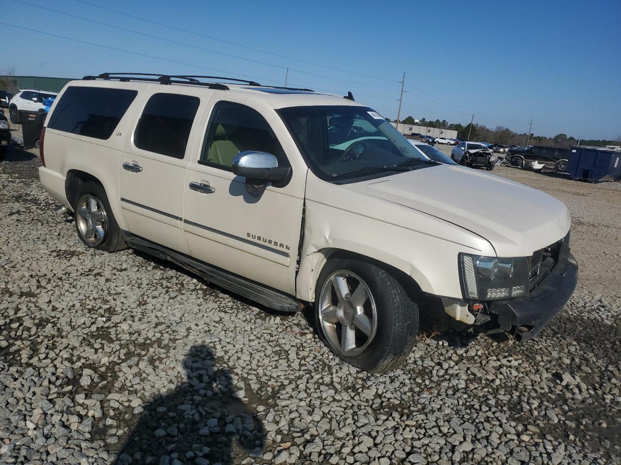 2012 Chevrolet Suburban - Image 4