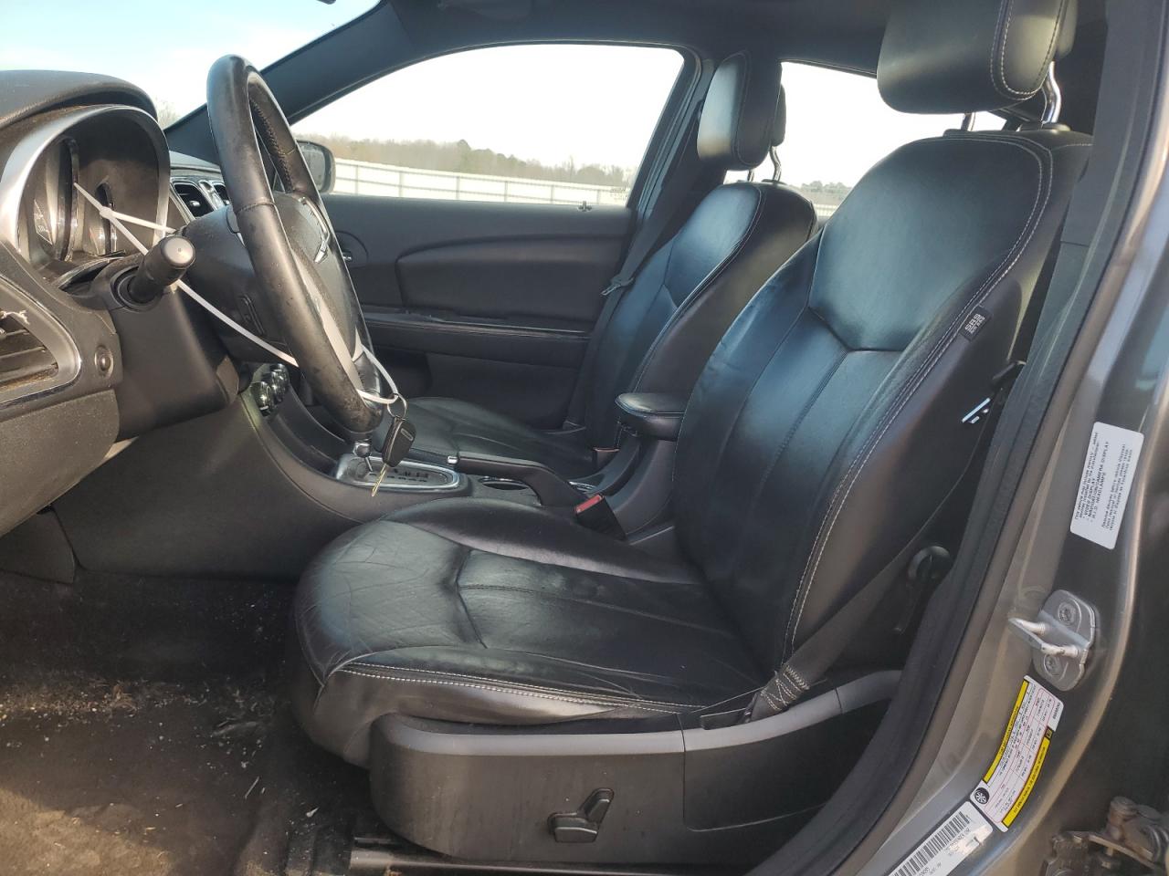 2011 Chrysler 200 - Image 7