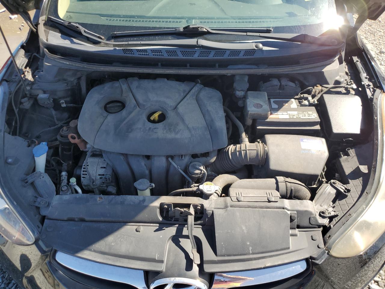 2013 Hyundai Elantra - Image 11