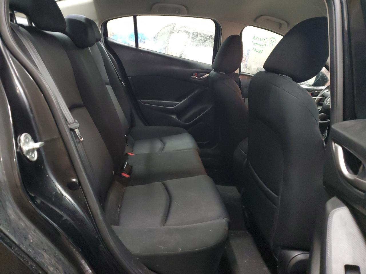 2015 Mazda 3 - Image 10