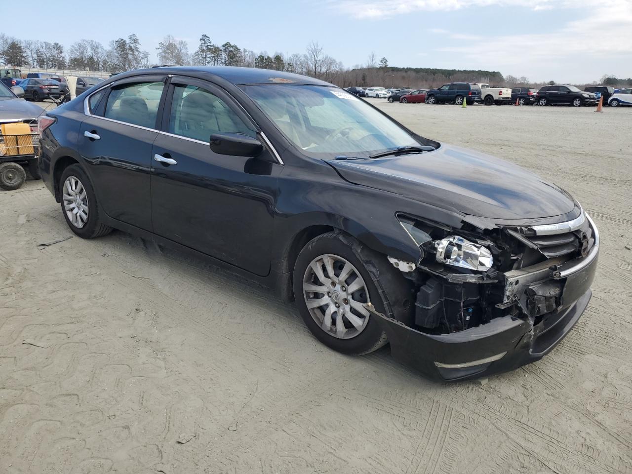 2015 Nissan Altima - Image 4