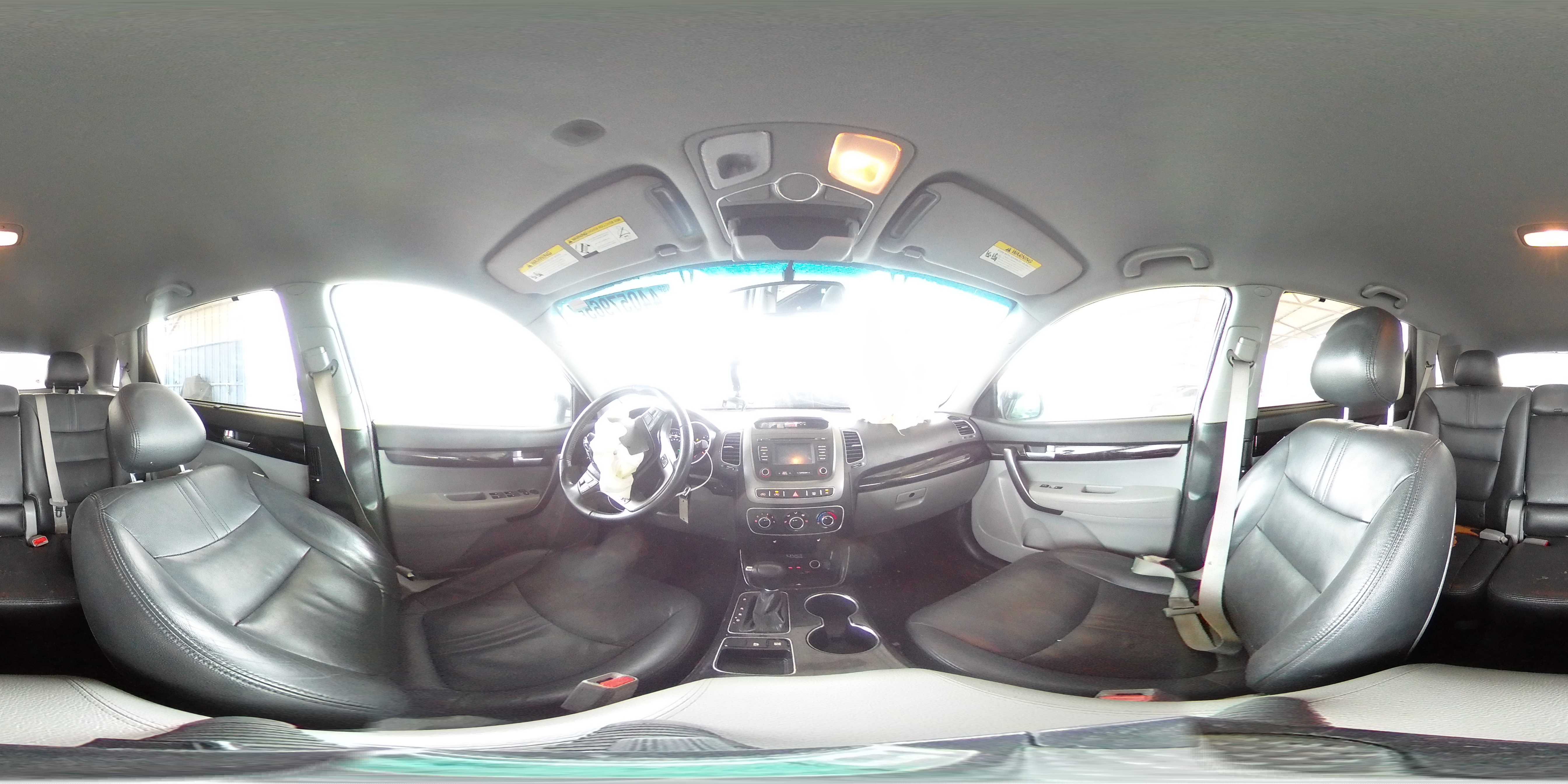 2015 Kia Sorento - Image 13