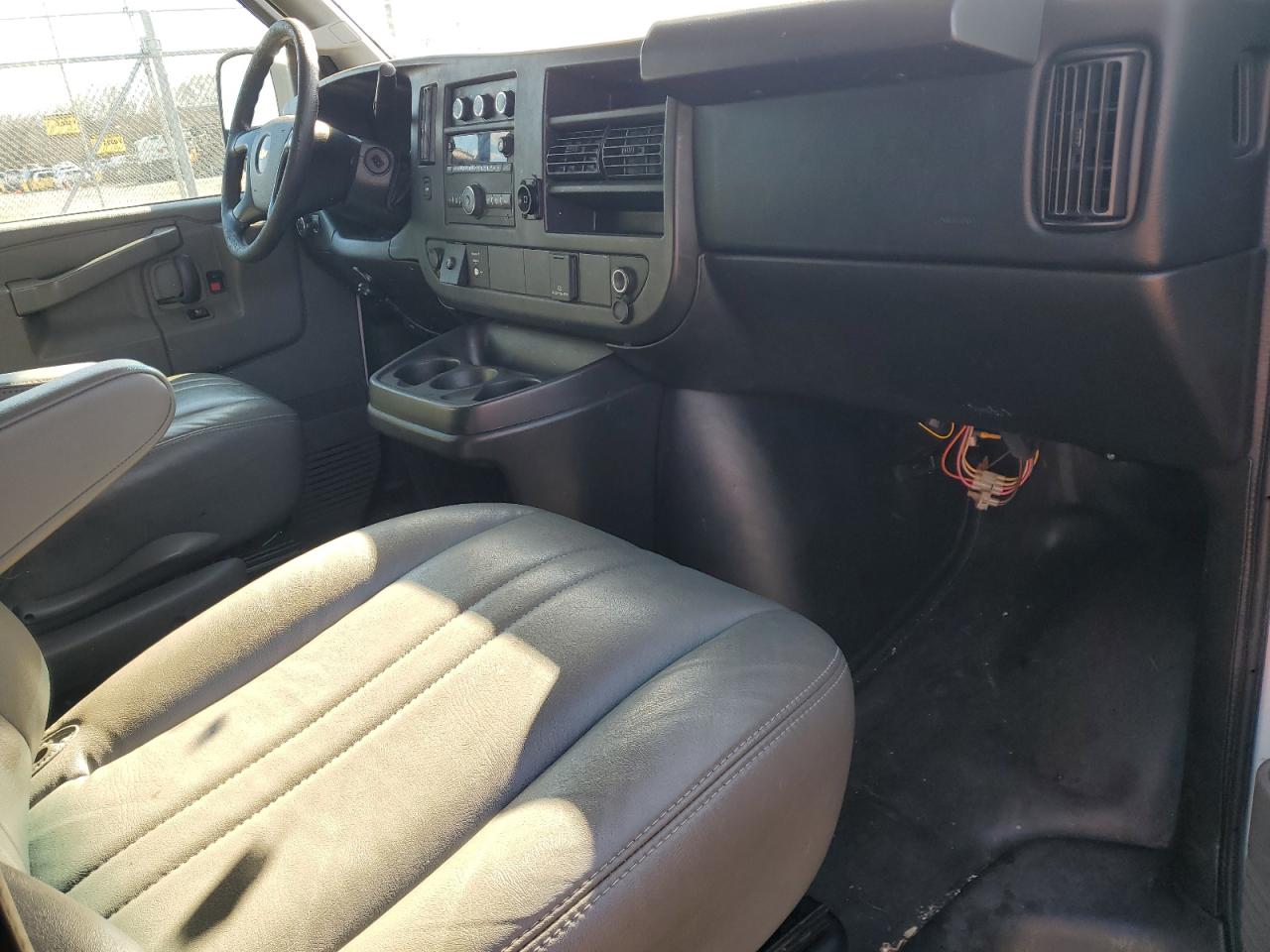 2016 Chevrolet Express - Image 8