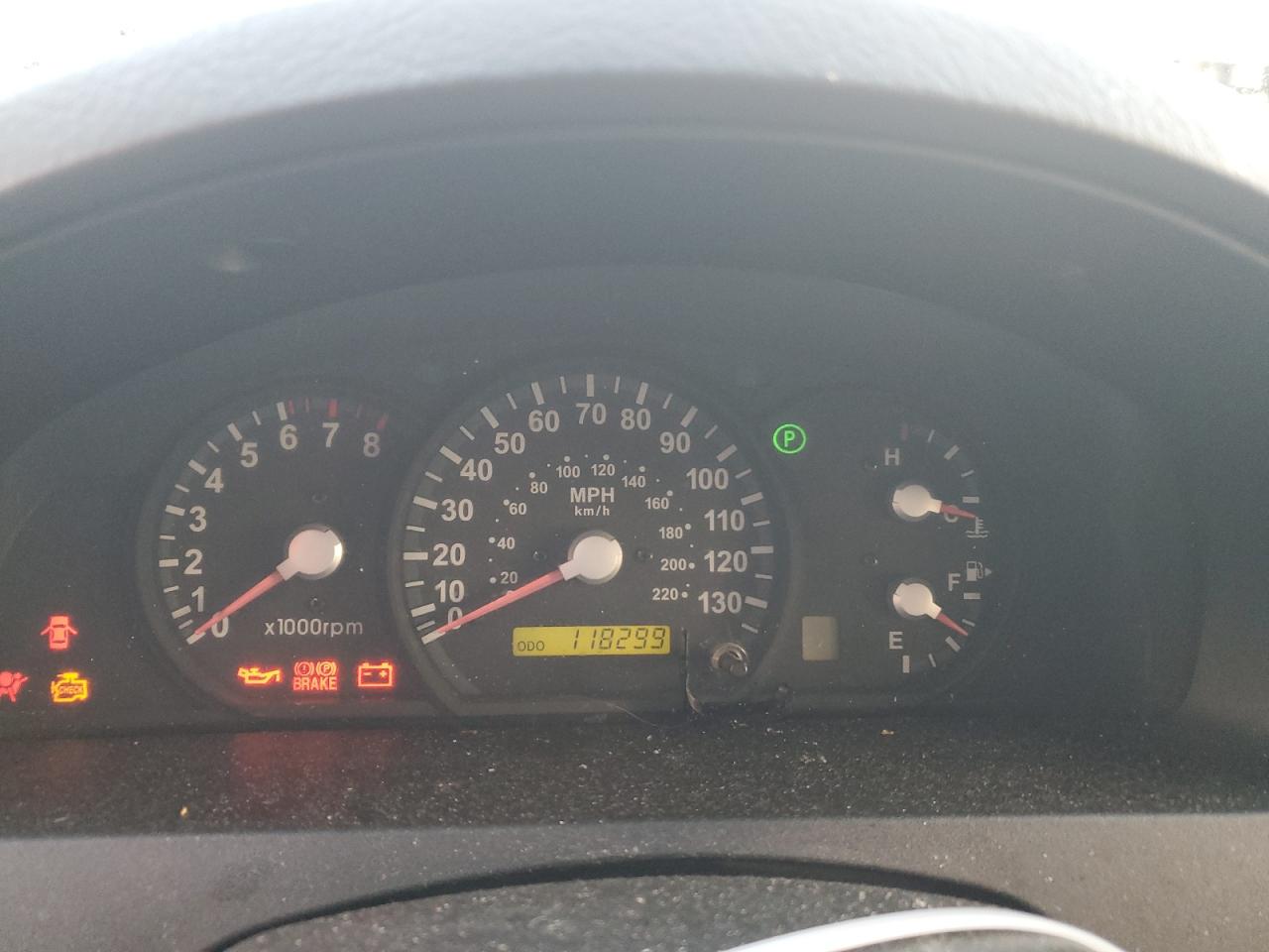 2005 Kia Sorento - Image 9