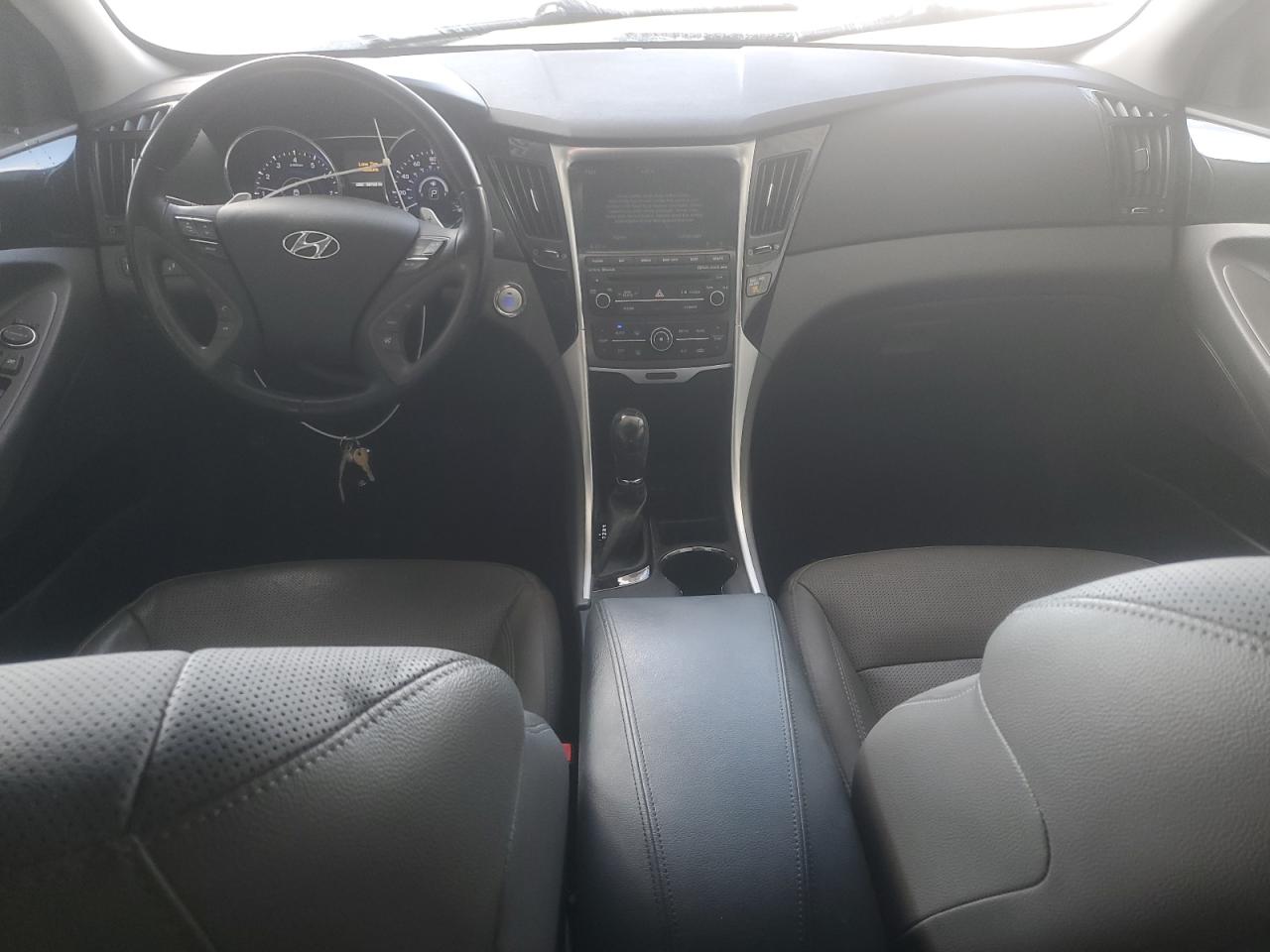 2014 Hyundai Sonata - Image 8