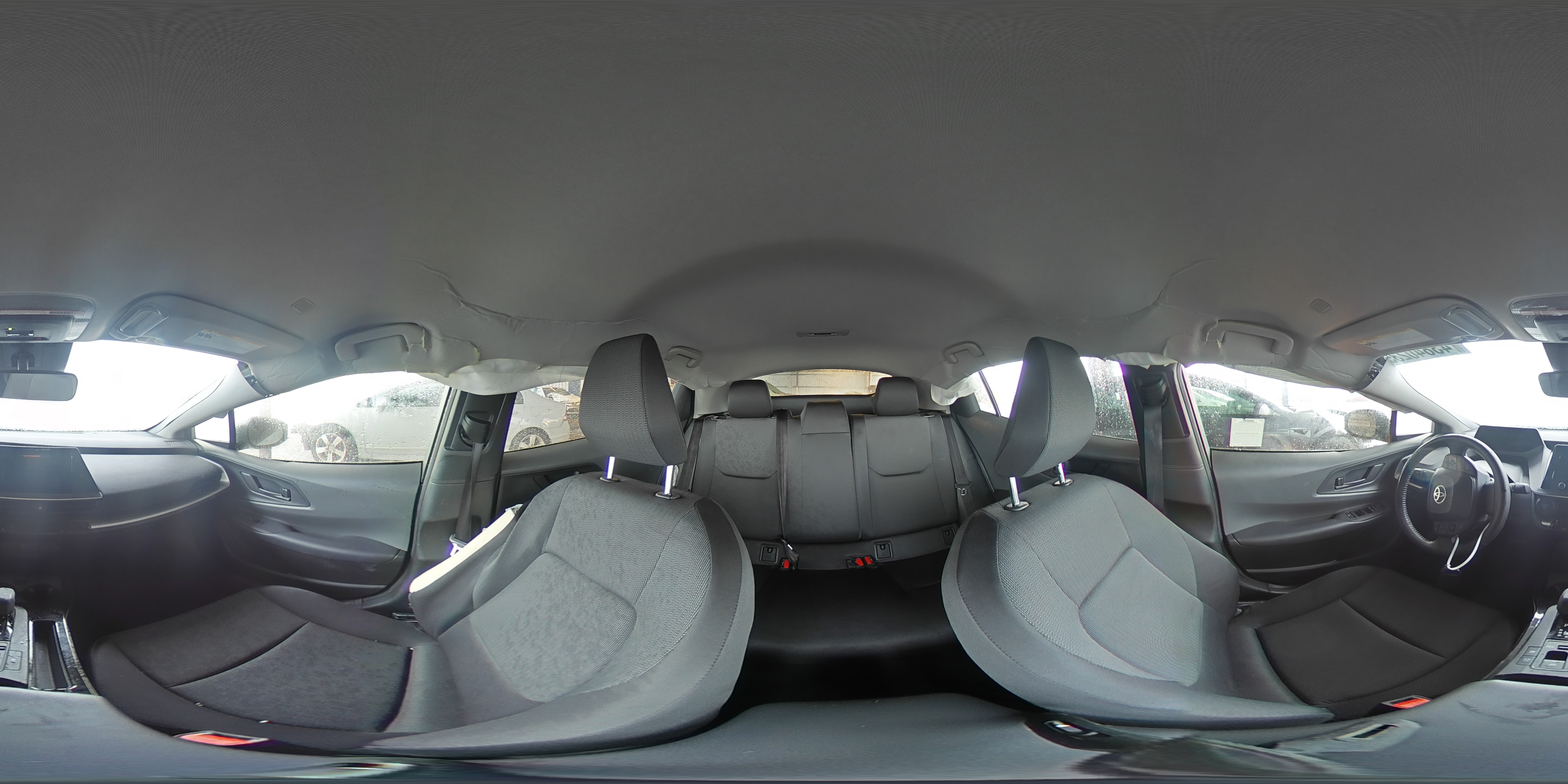 2024 Toyota Prius - Image 12