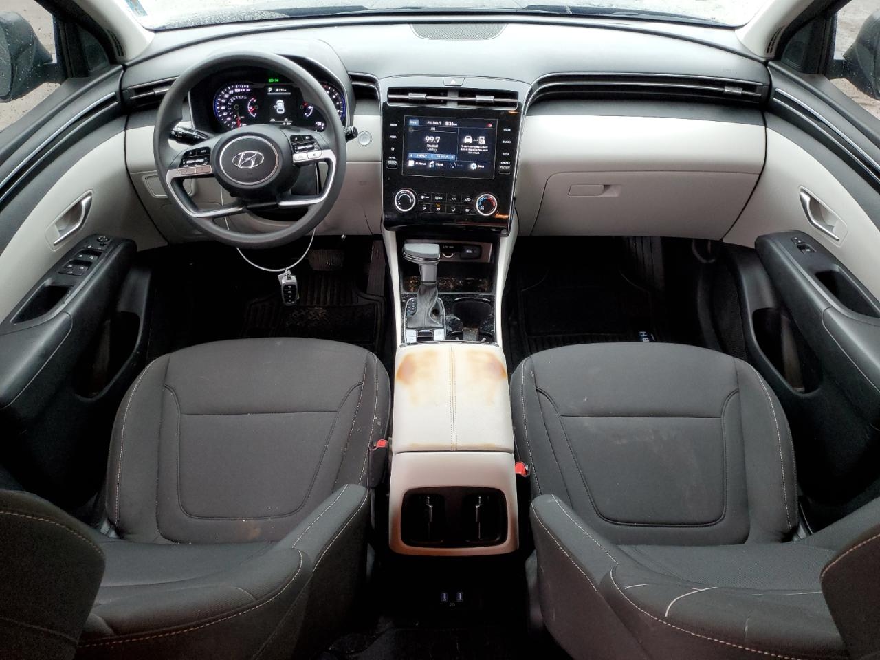 2022 Hyundai Tucson - Image 8