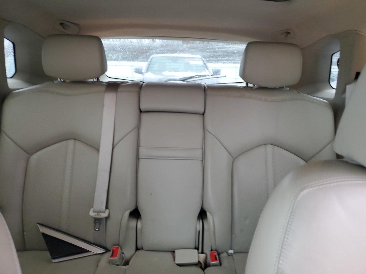 2011 Cadillac SRX - Image 10