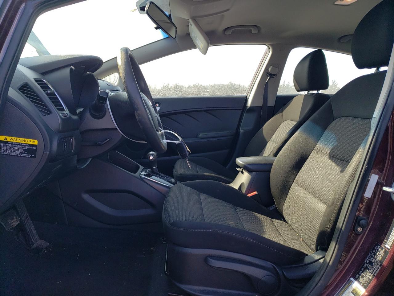 2017 Kia Forte - Image 7