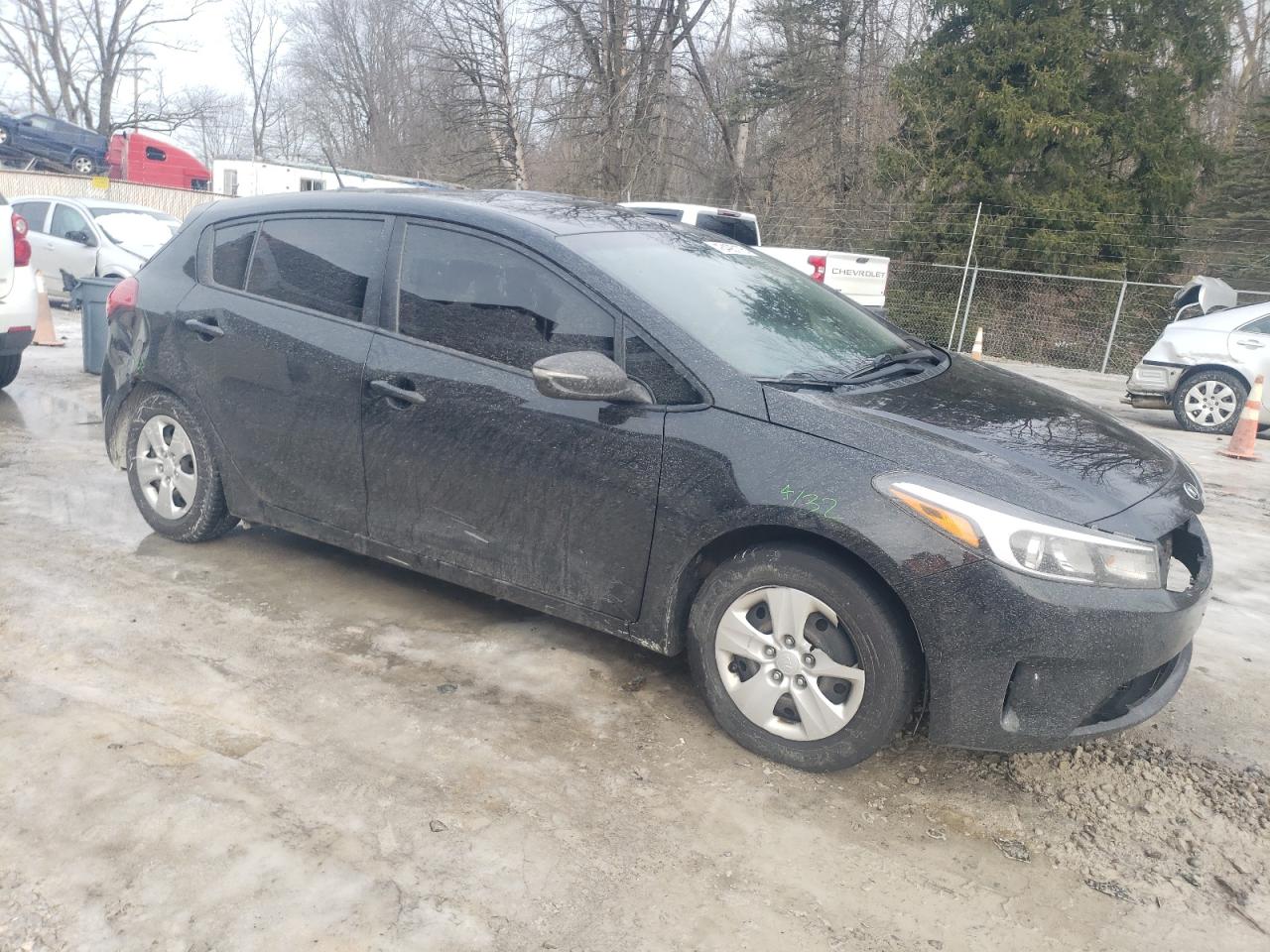 2017 Kia Forte - Image 4