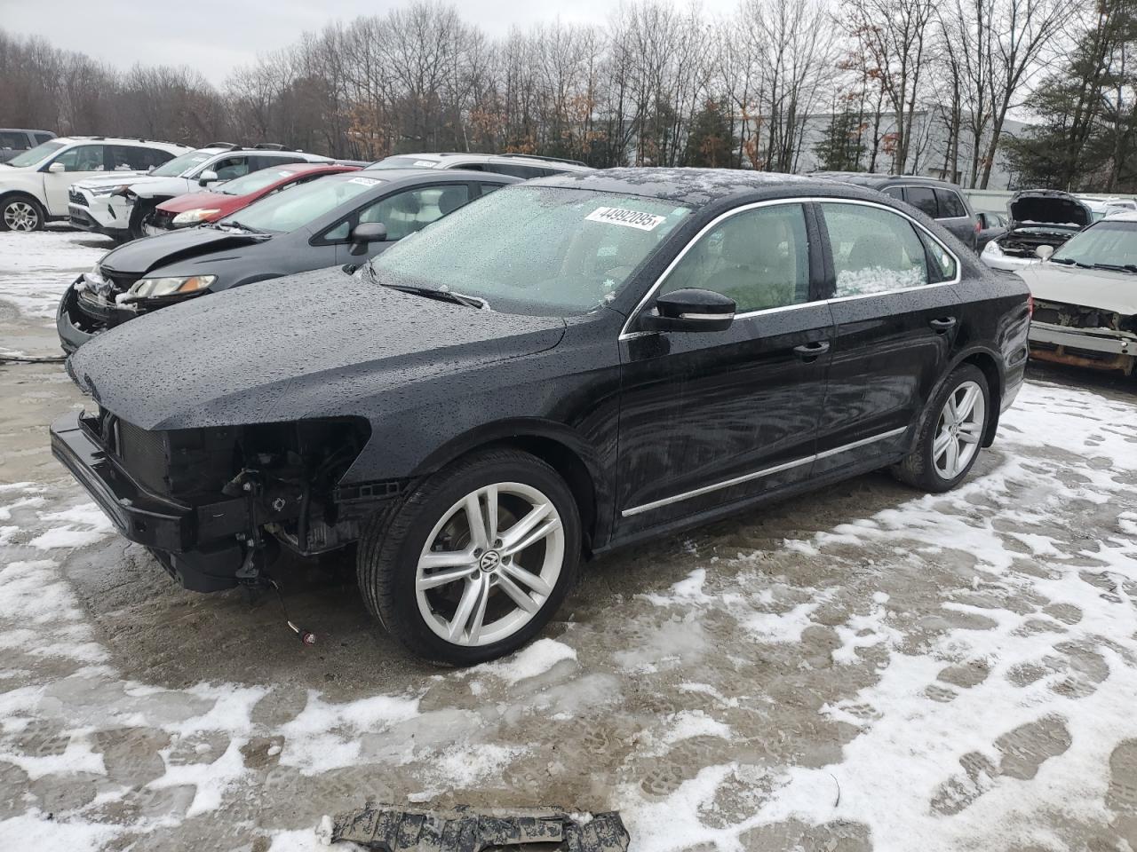 2014 Volkswagen Passat - Image 1