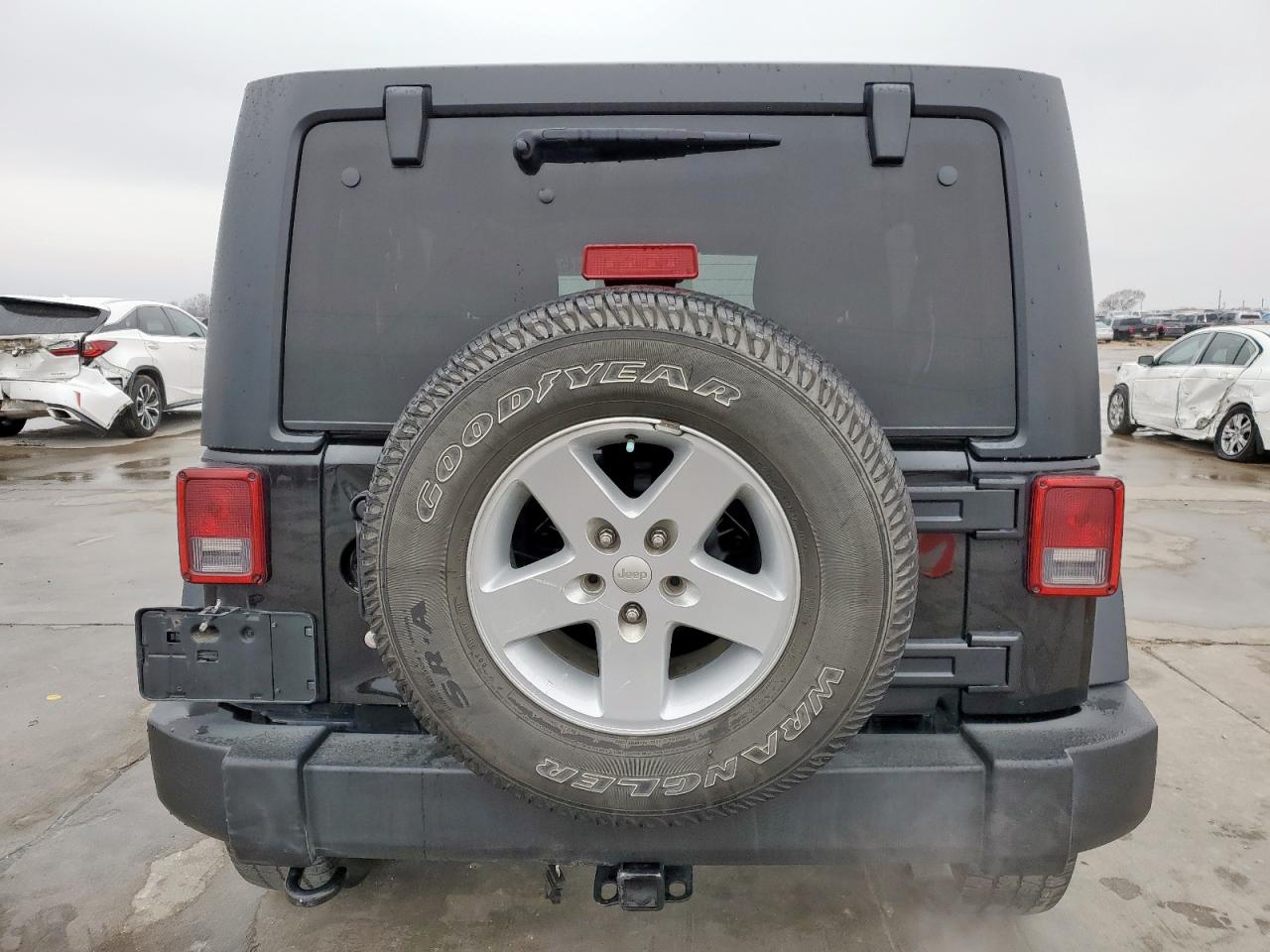 2016 Jeep Wrangler - Image 6
