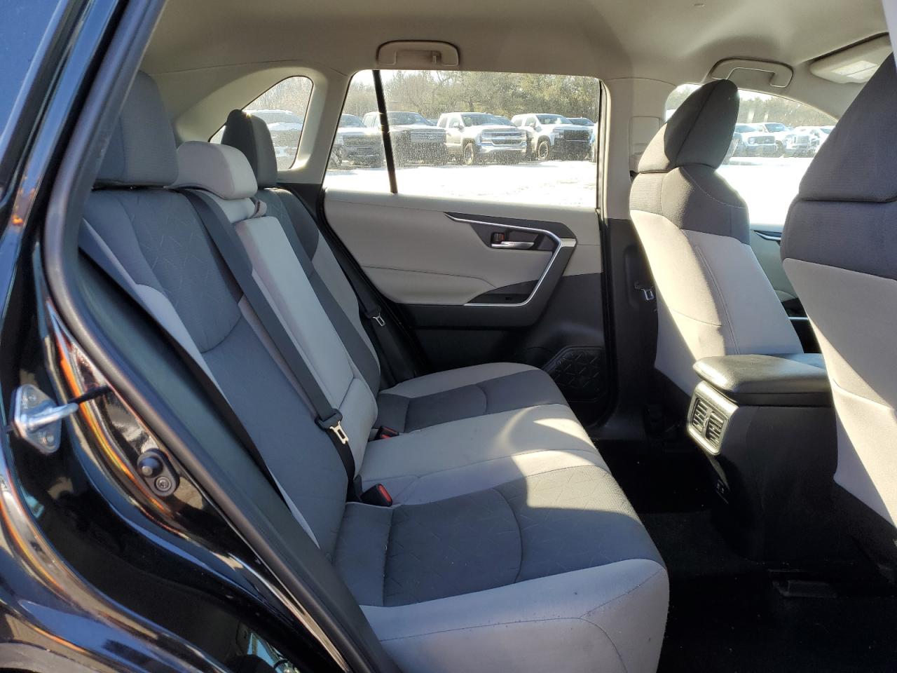 2021 Toyota RAV 4 - Image 11