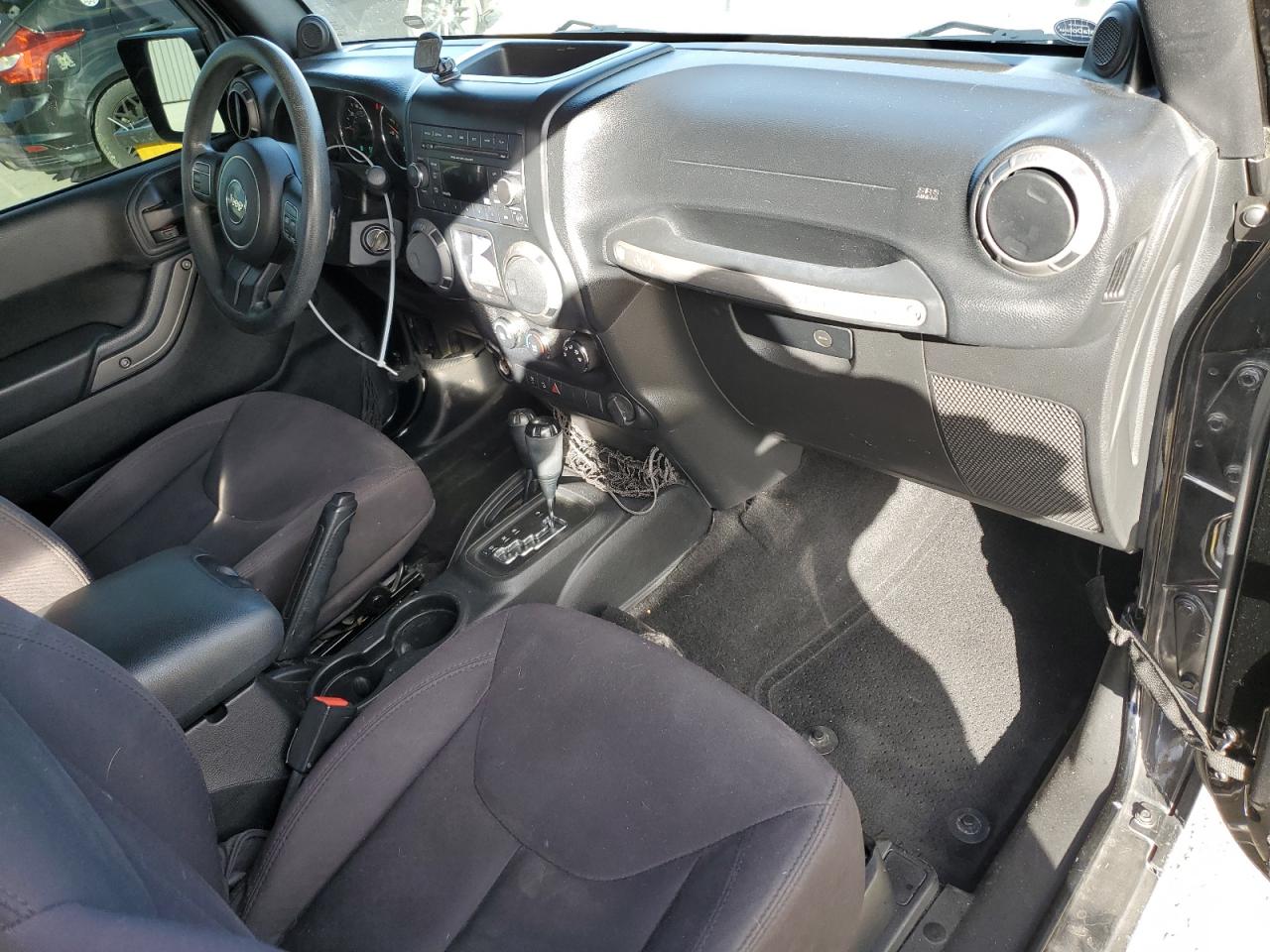 2014 Jeep Wrangler - Image 8