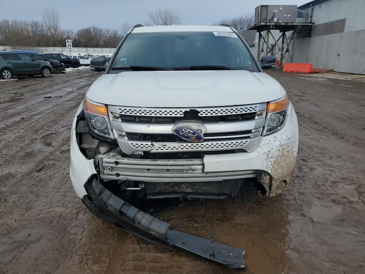 2015 Ford Explorer - Image 5