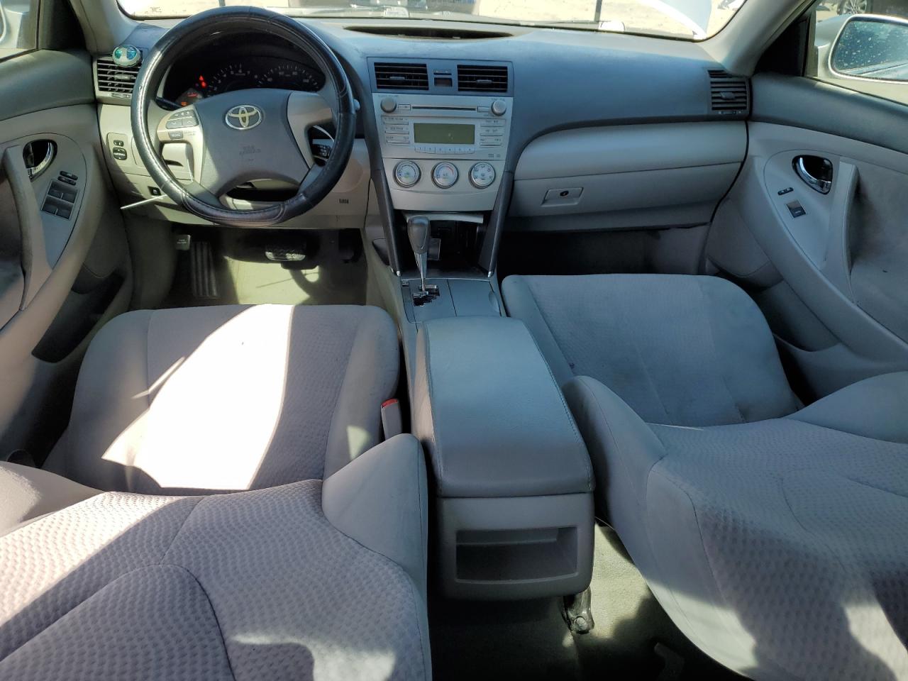 2011 Toyota Camry - Image 8