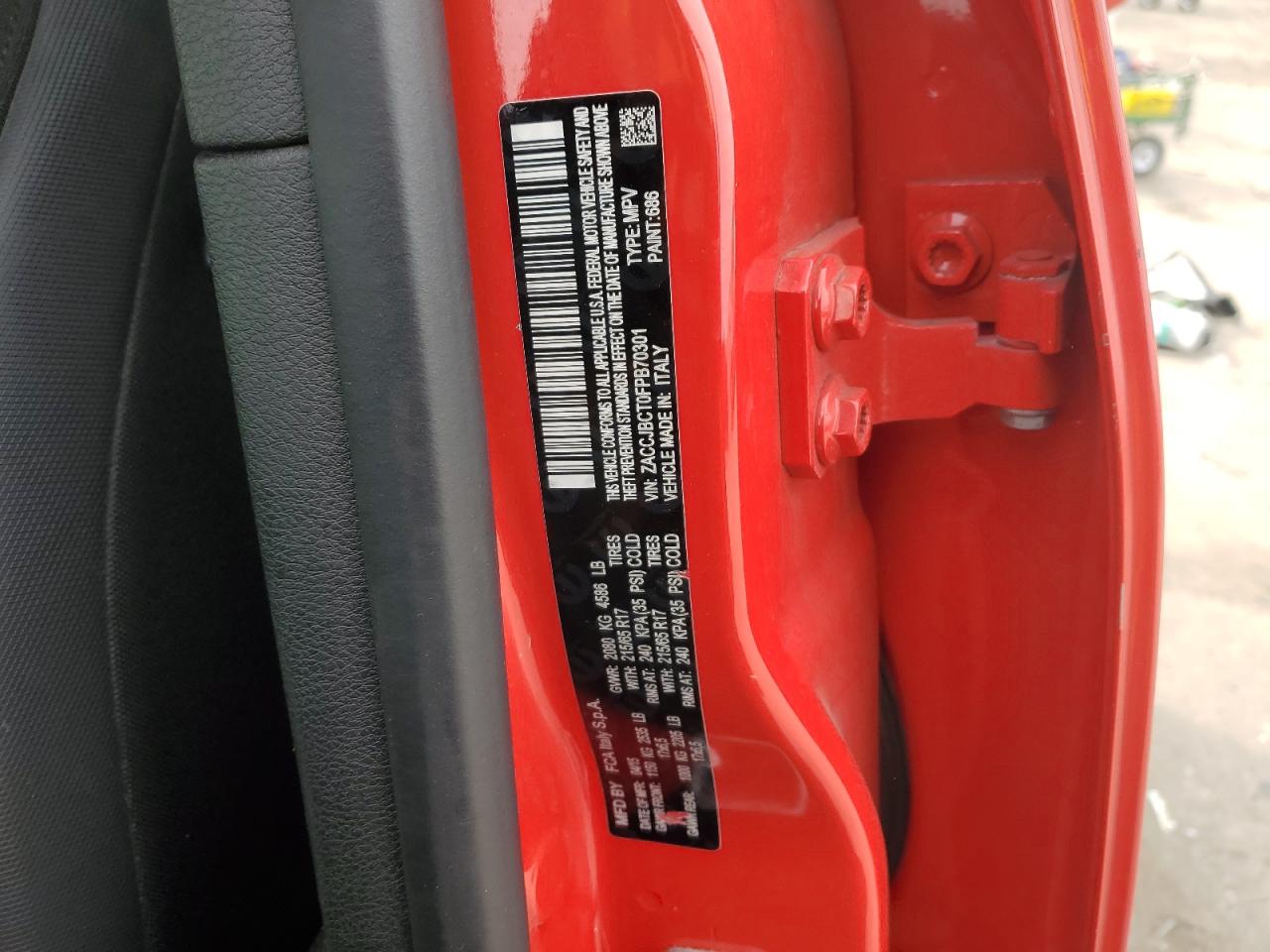 2015 Jeep Renegade - Image 14