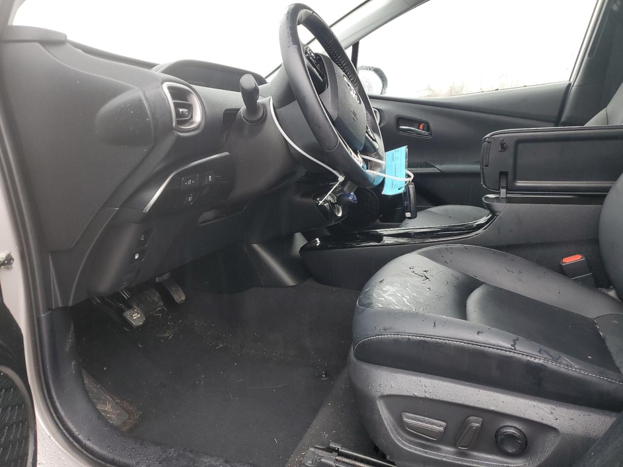 2021 Toyota Prius - Image 7