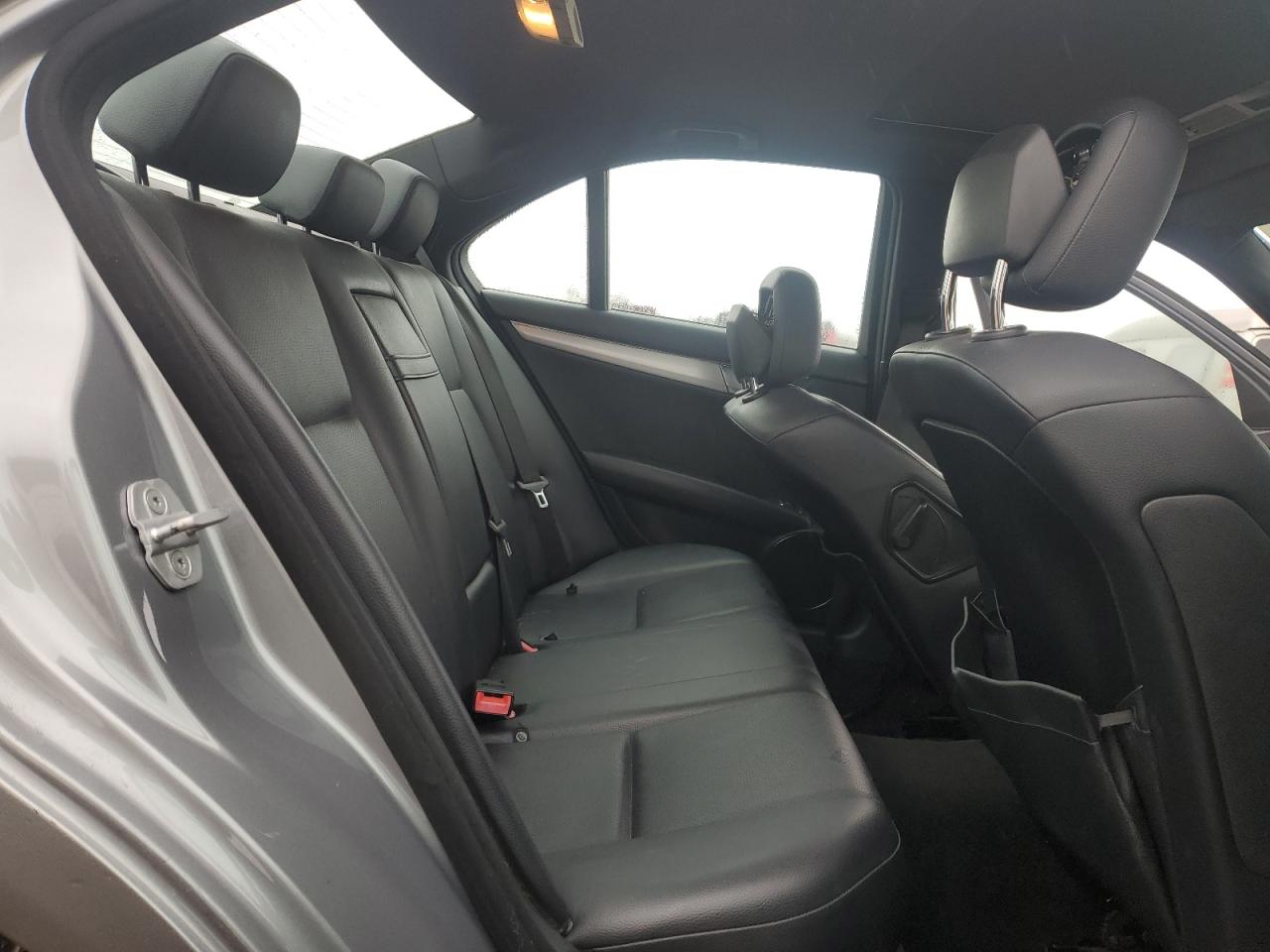 2012 Mercedes-Benz C-klasse - Image 11