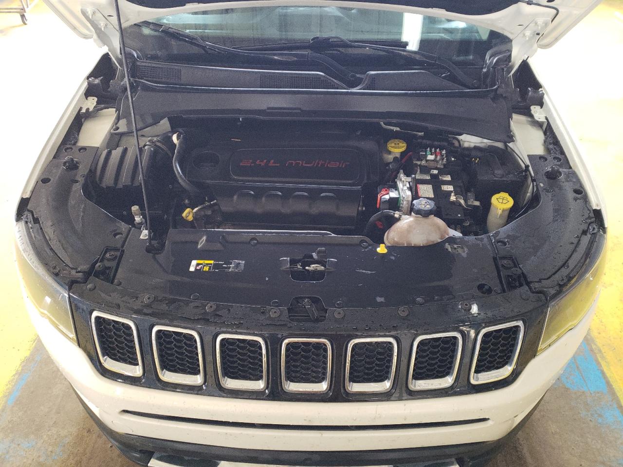 2021 Jeep Compass - Image 12