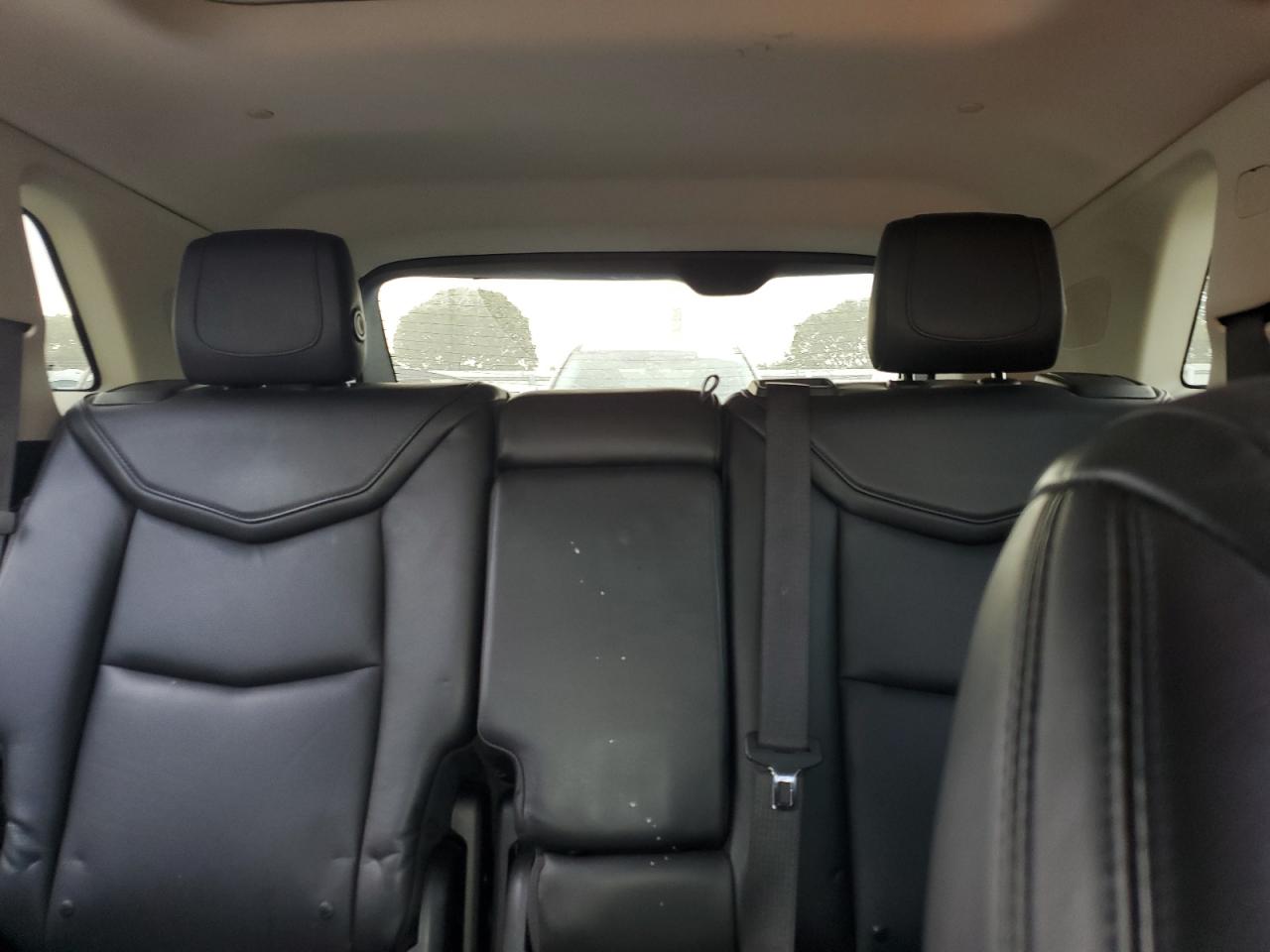 2017 Cadillac XT5 - Image 10