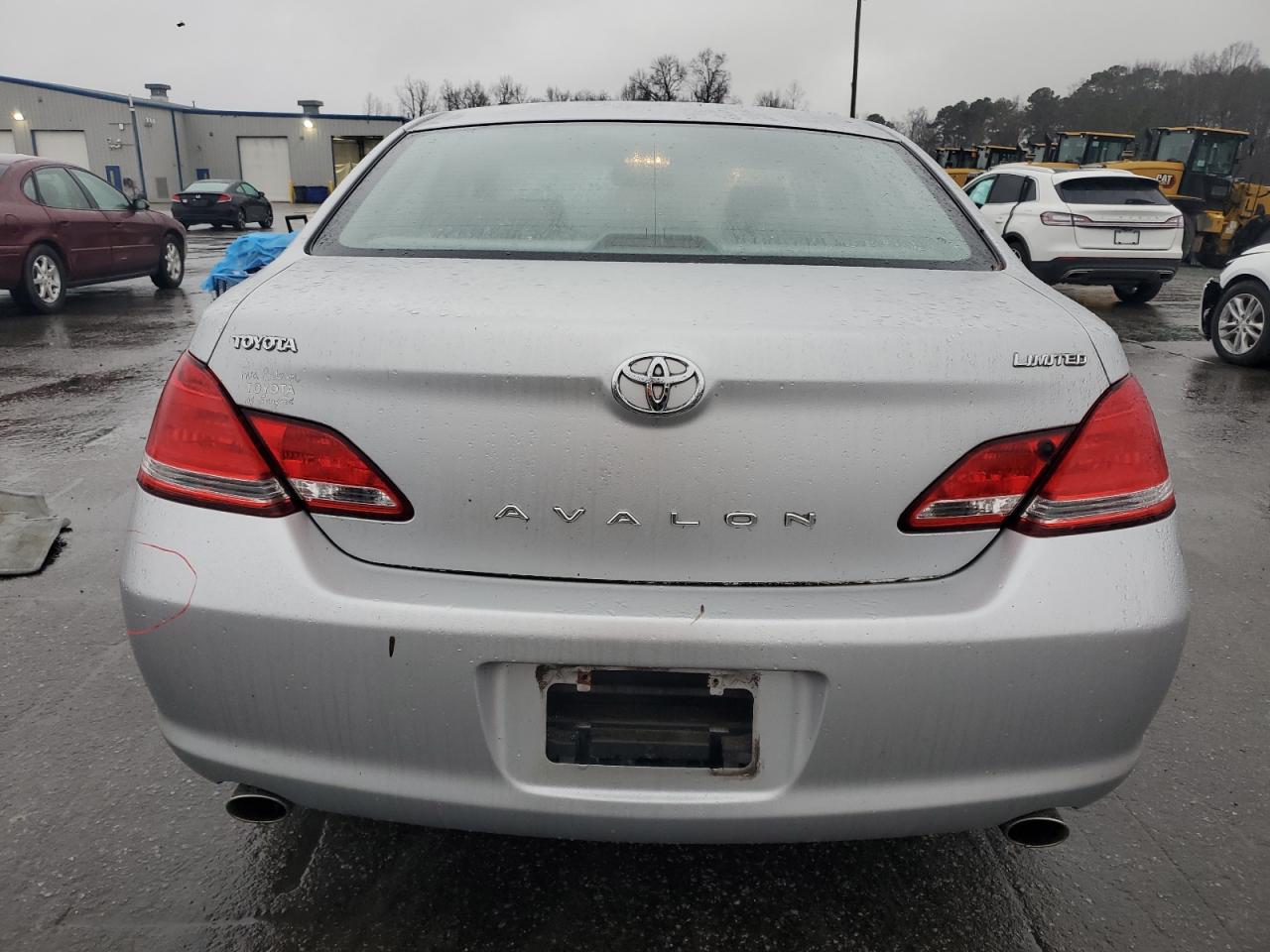 2006 Toyota Avalon - Image 6