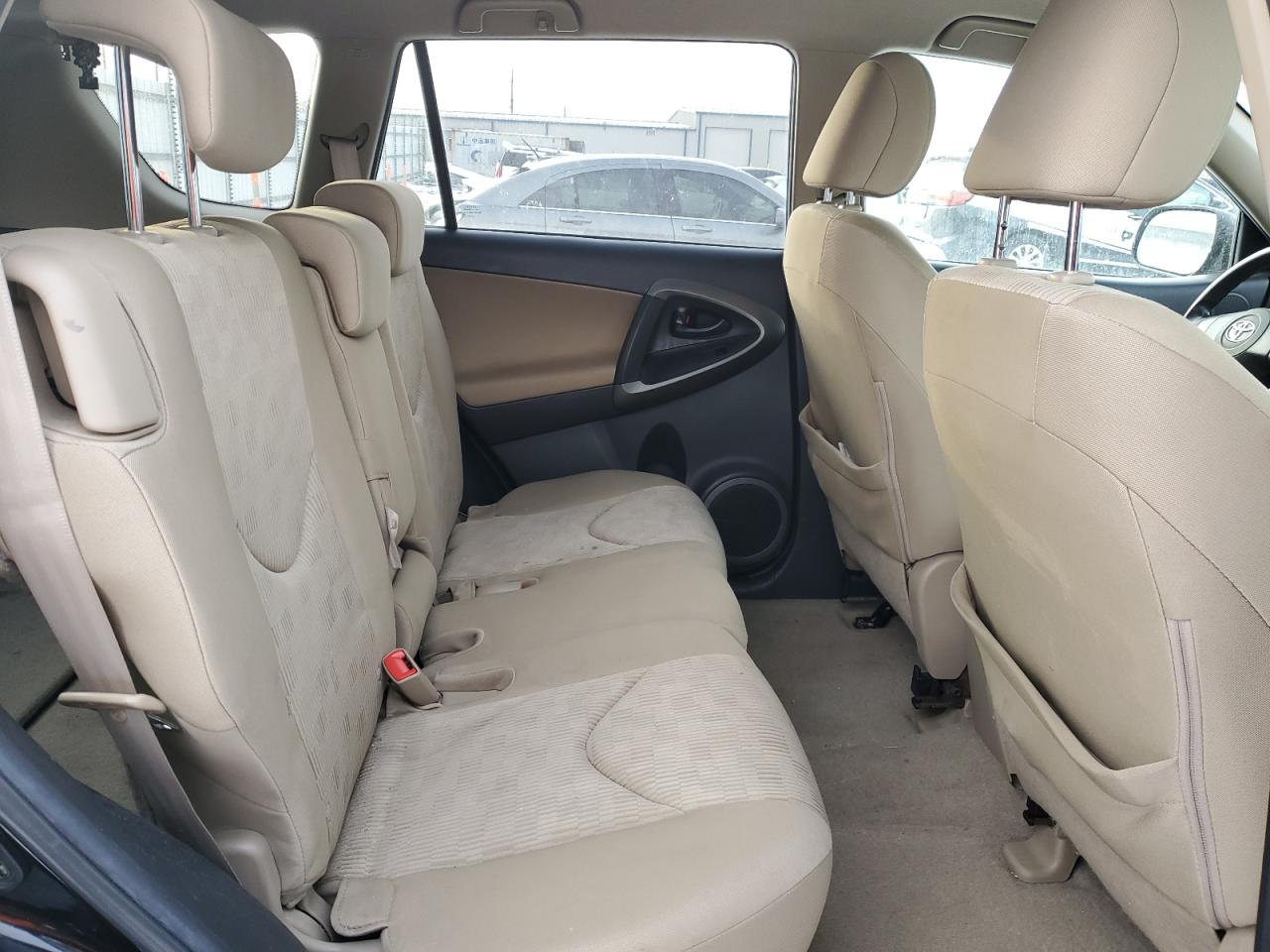 2011 Toyota RAV 4 - Image 11