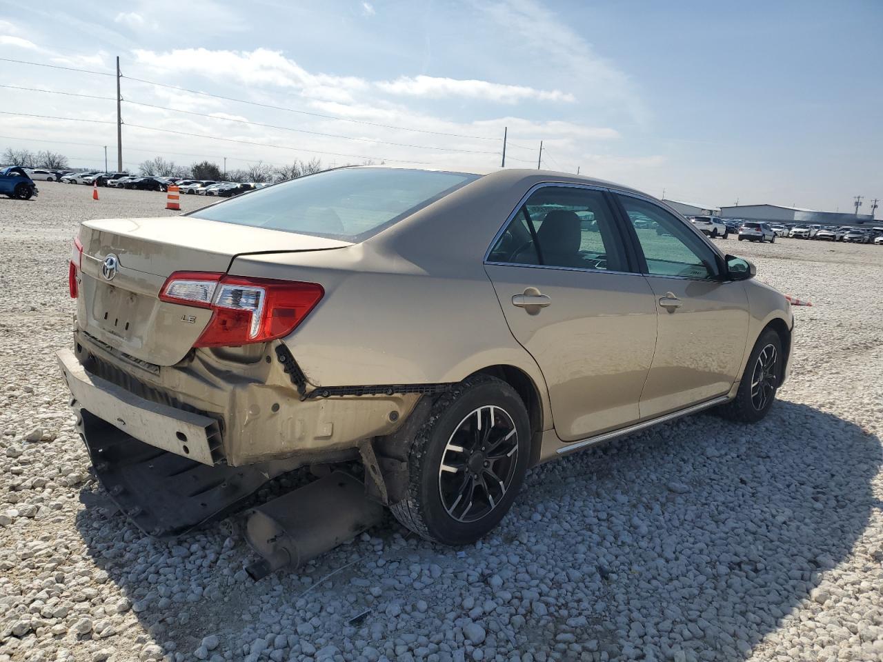2012 Toyota Camry - Image 3