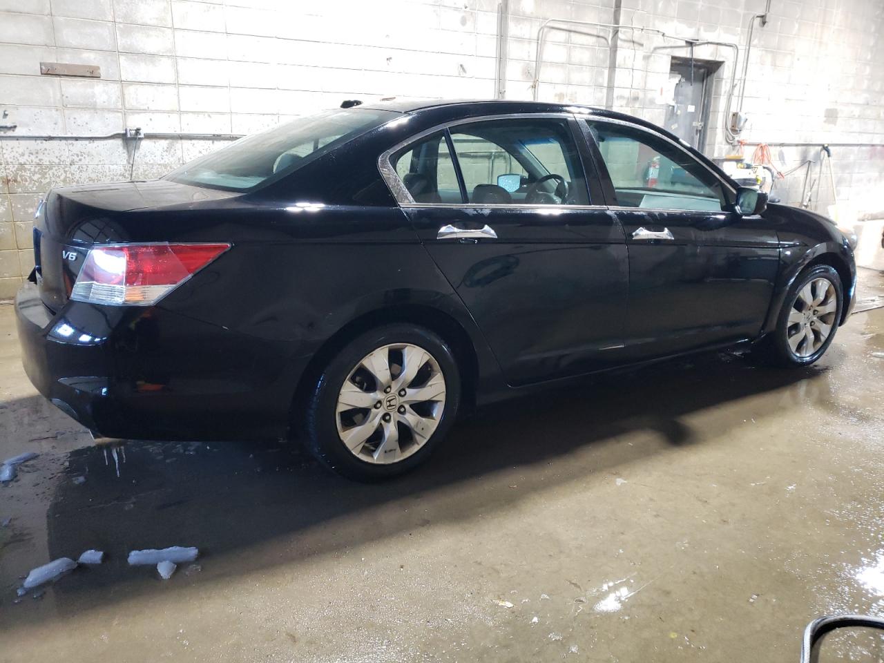 2009 Honda Accord - Image 3
