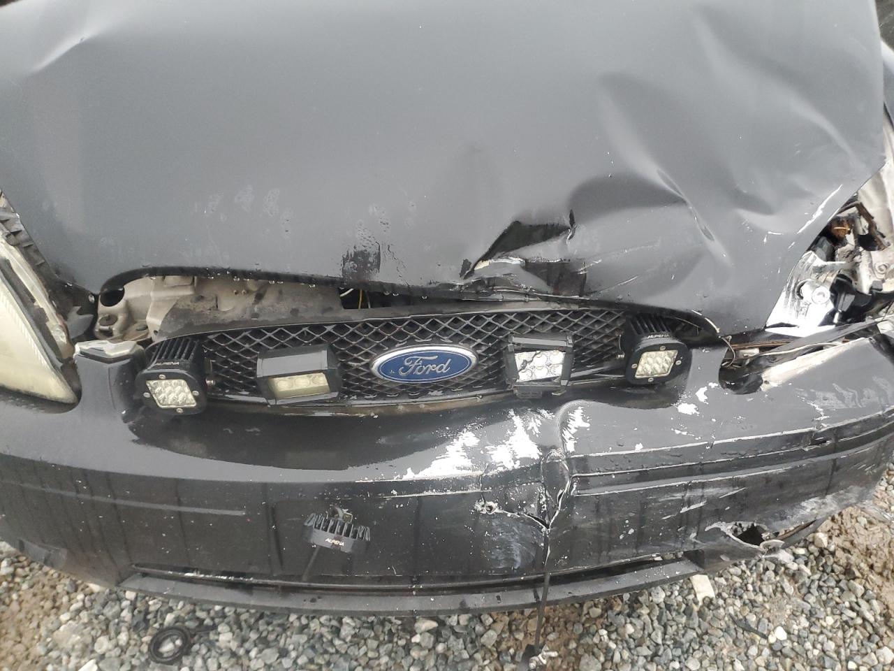 2007 Ford Taurus - Image 12