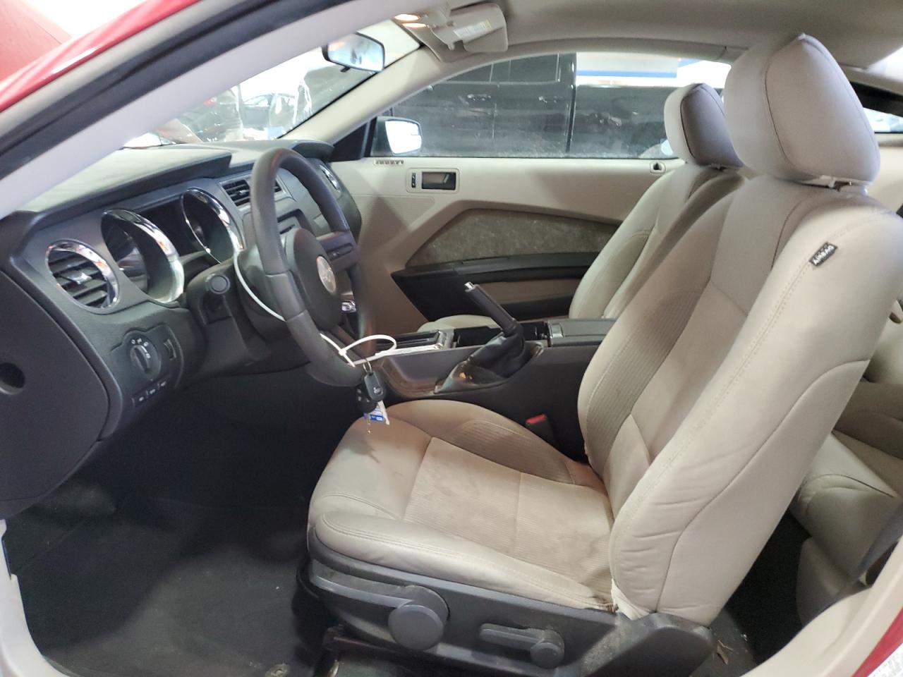 2011 Ford Mustang - Image 7