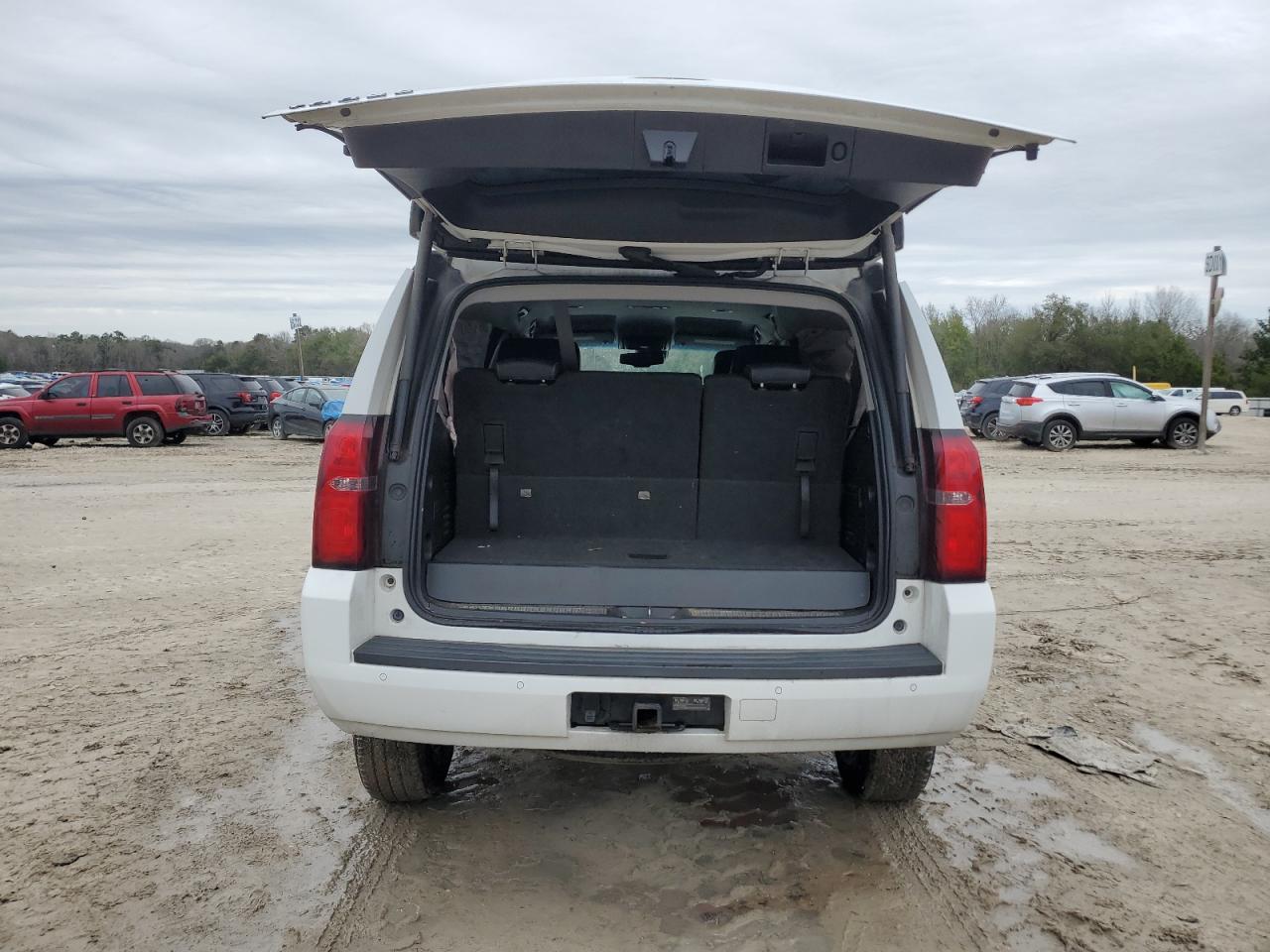2015 Chevrolet Tahoe - Image 6