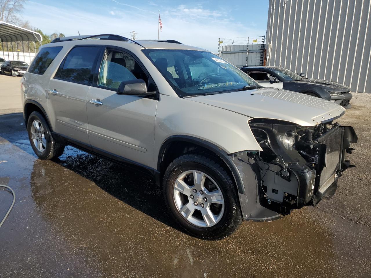 2011 GMC Acadia - Image 4