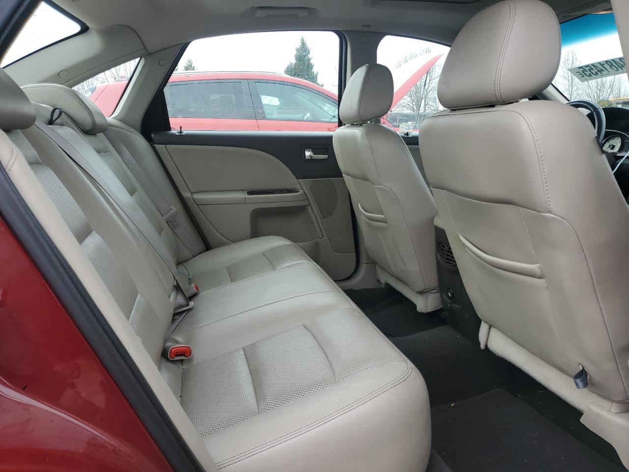2008 Ford Taurus - Image 10