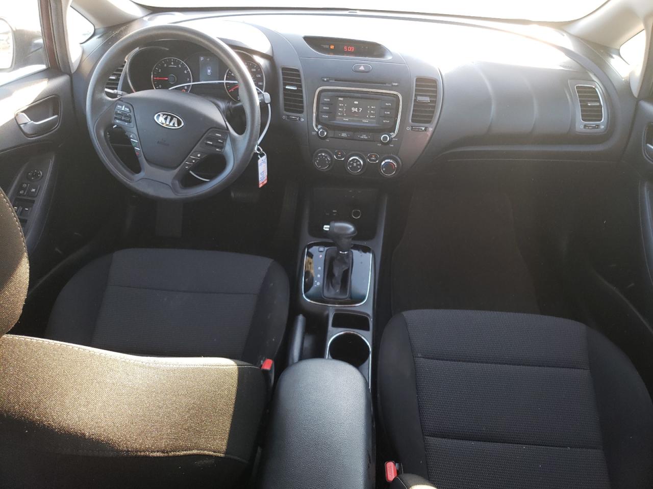 2018 Kia Forte - Image 8