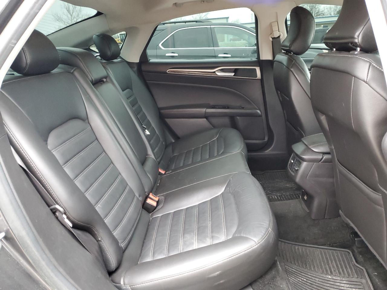 2015 Ford Fusion - Image 10