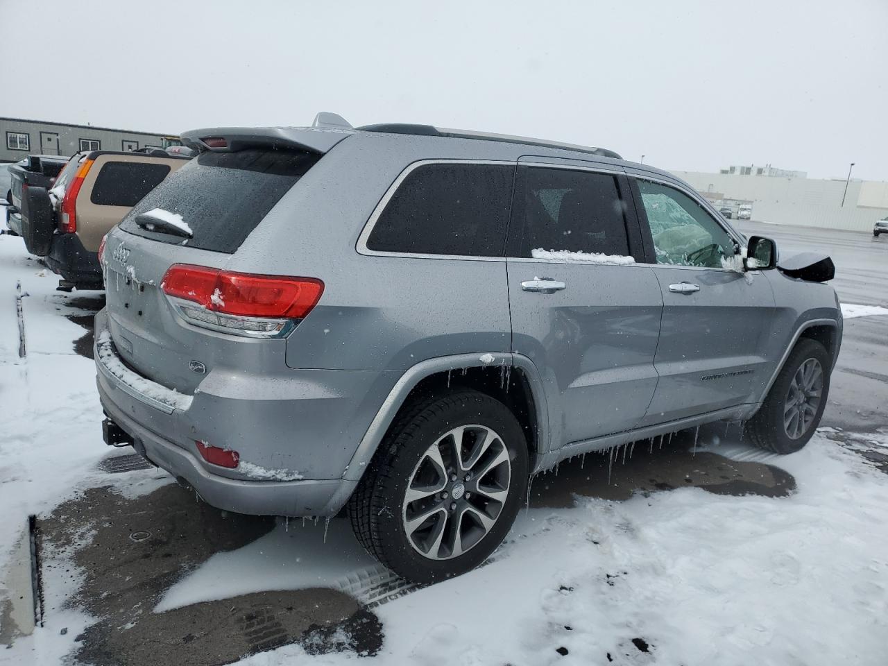 2018 Jeep Grand Cherokee - Image 3