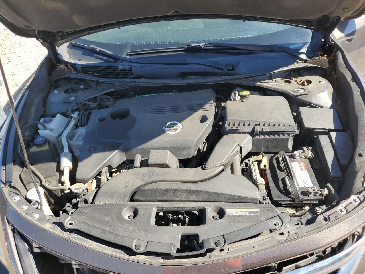 2015 Nissan Altima - Image 11