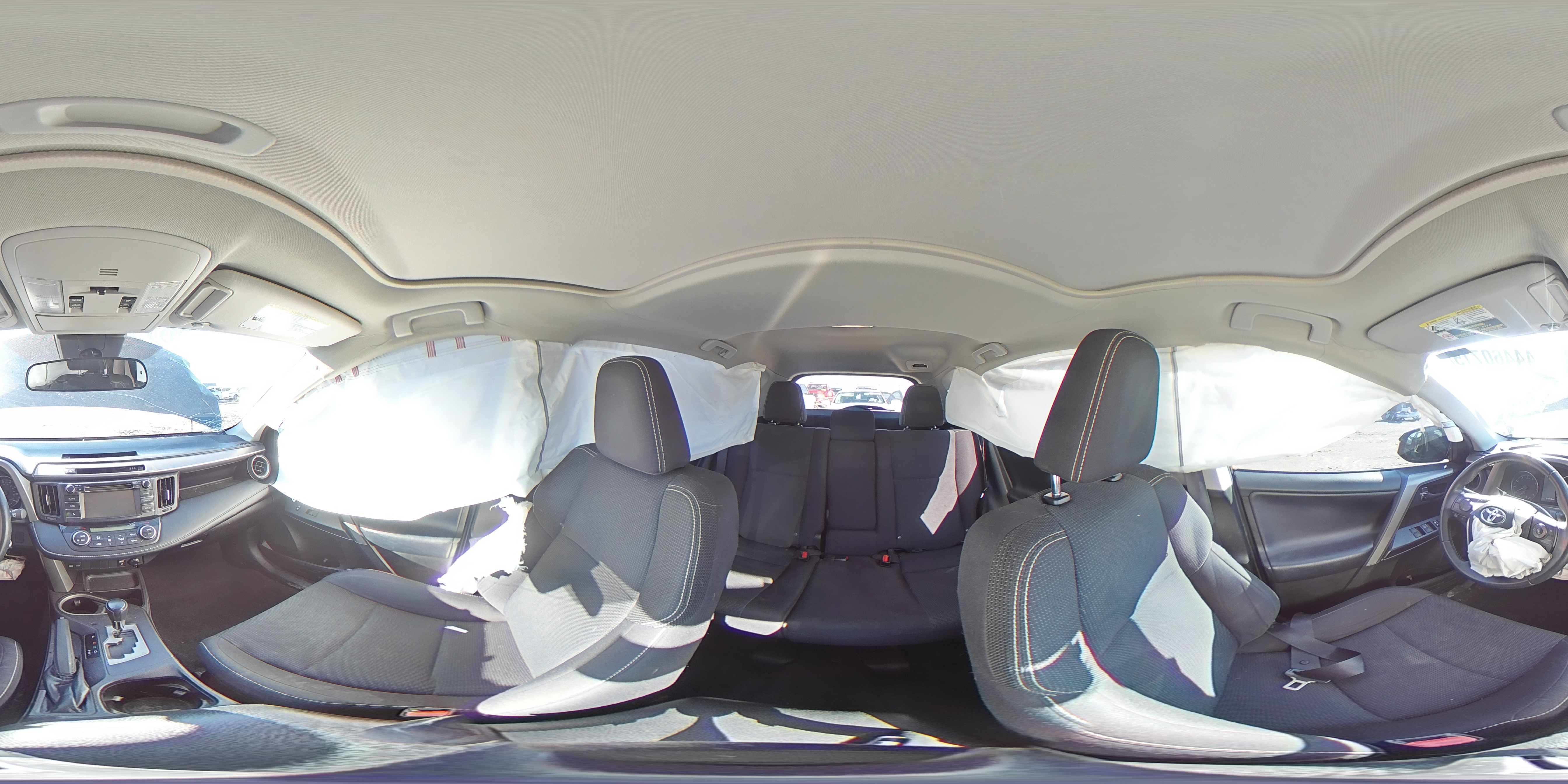 2018 Toyota RAV 4 - Image 13