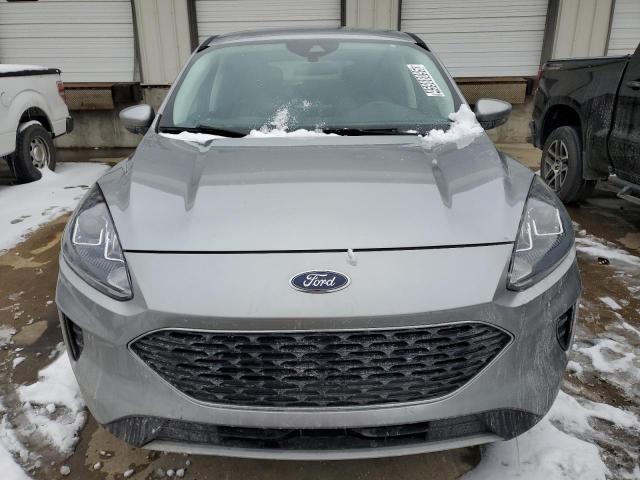  FORD ESCAPE 2021 Srebrny