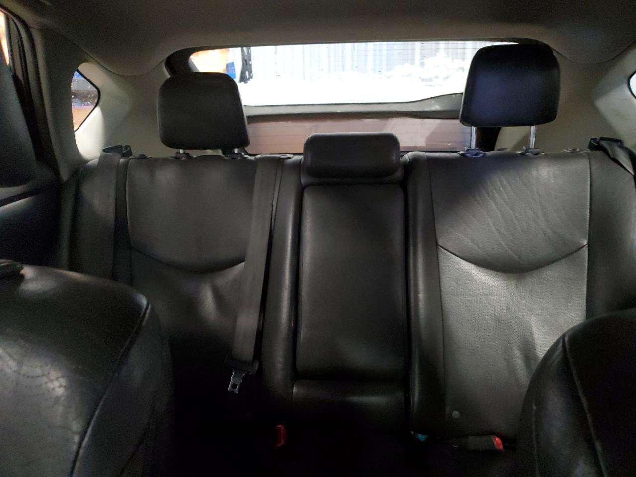 2011 Toyota Prius - Image 10