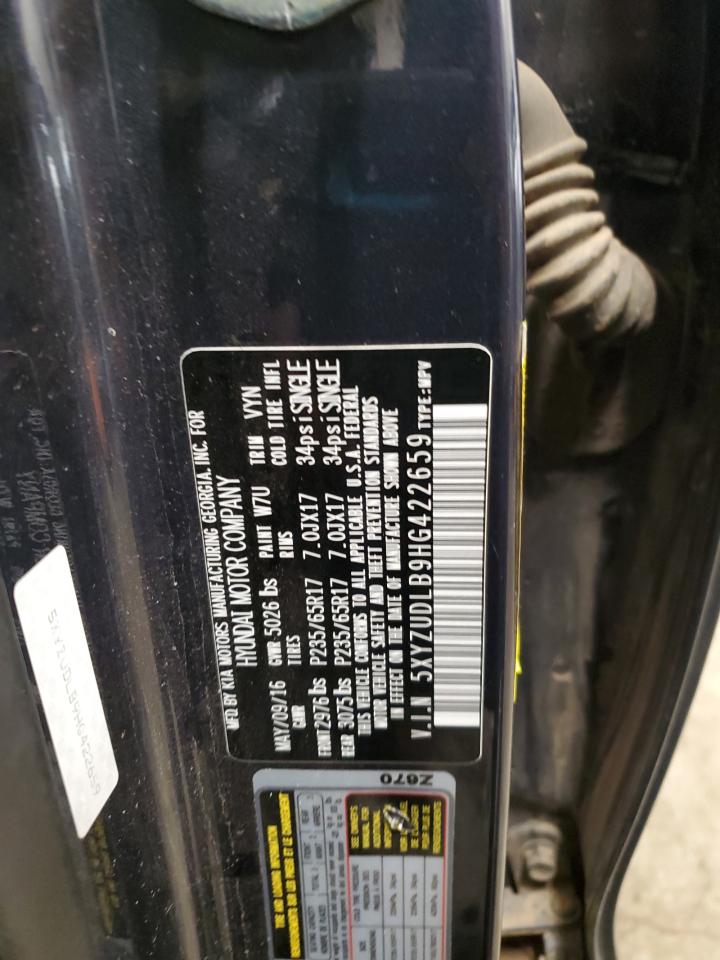 2017 Hyundai Santa Fe - Image 13