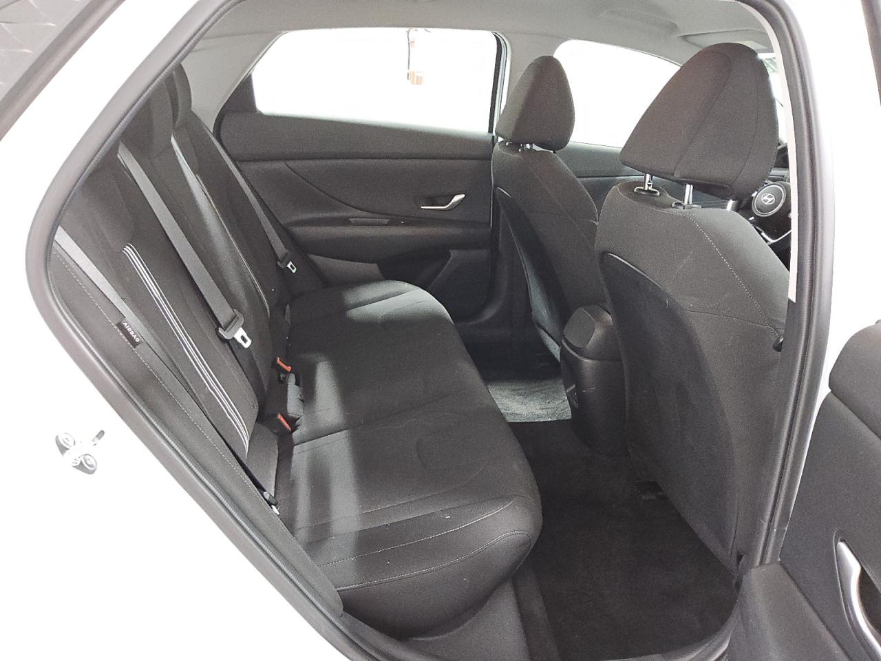 2024 Hyundai Elantra - Image 10