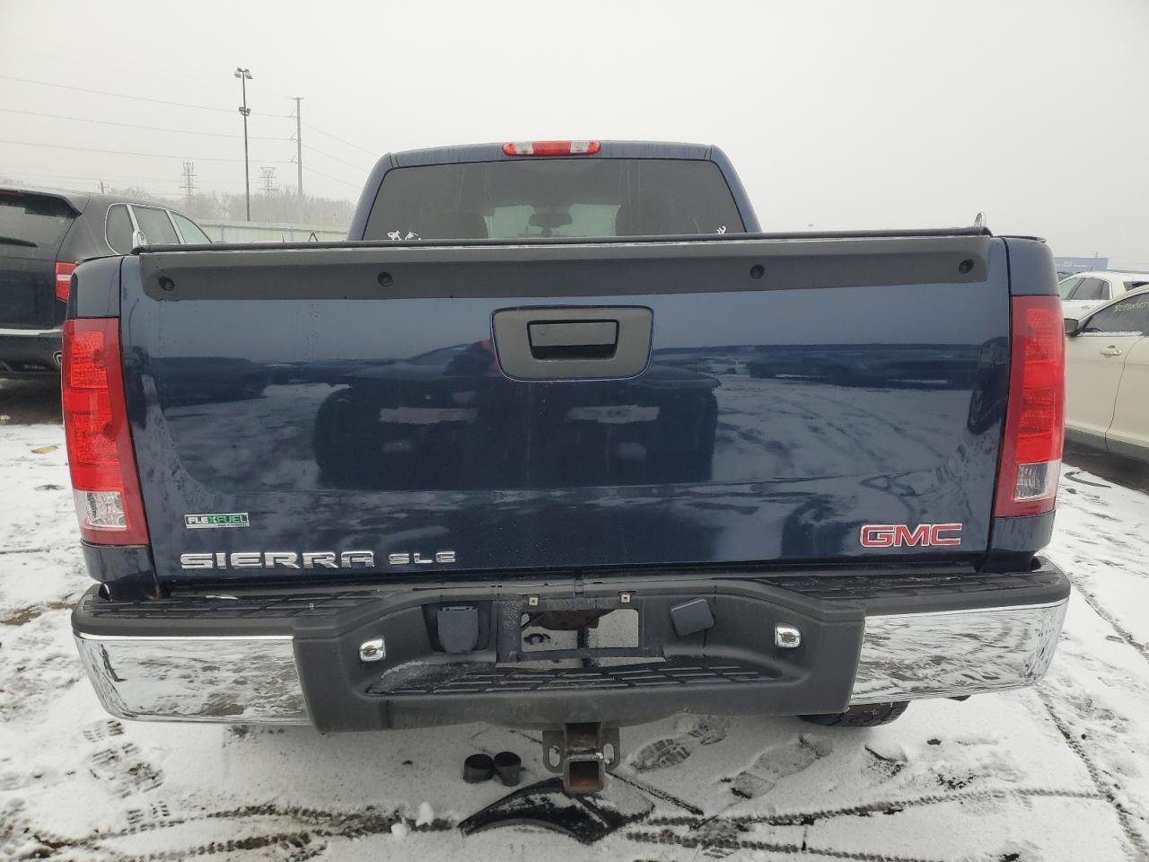 2010 GMC Sierra - Image 6