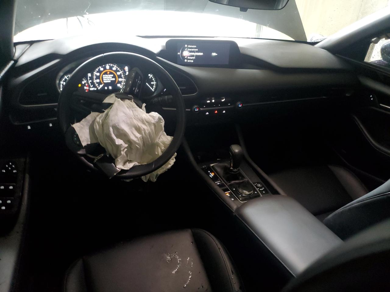 2021 Mazda 3 - Image 8