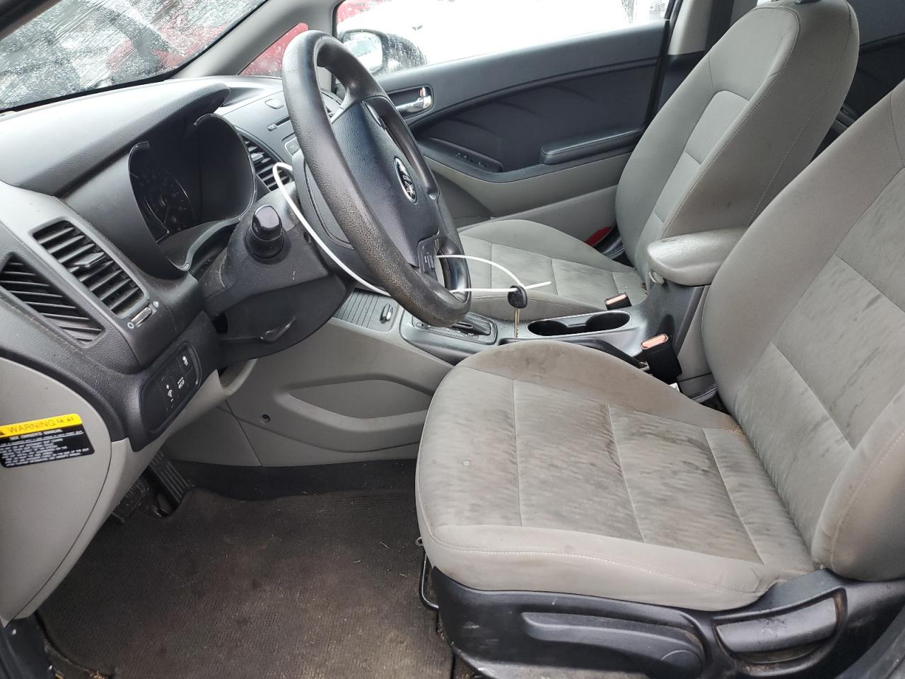 2015 Kia Forte - Image 7