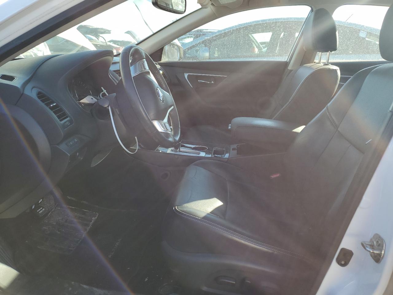 2017 Nissan Altima - Image 7