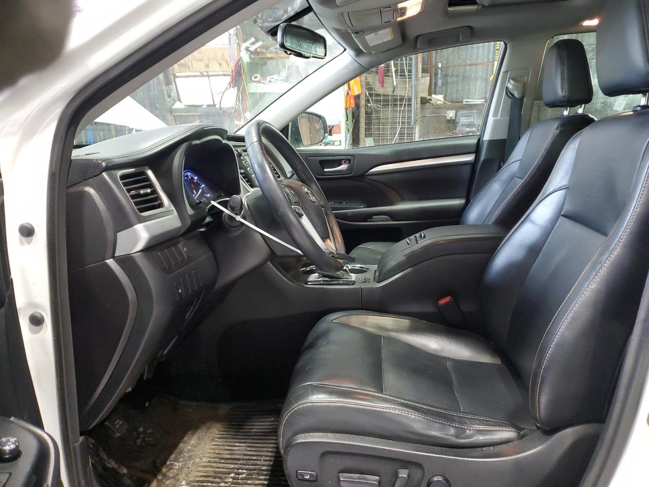 2016 Toyota Highlander - Image 7