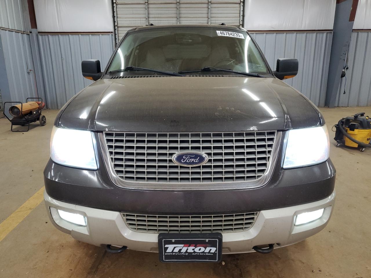 2005 Ford Expedition - Image 5